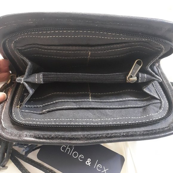 Chloe & Lex Leather Convertible Crossbody Wrist Wallet - Picture 4 of 6